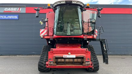 Moissonneuse batteuse Case IH AXIAL-FLOW 8240 HD - 1