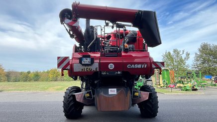 Moissonneuse batteuse Case IH AXIAL-FLOW 8240 HD - 4