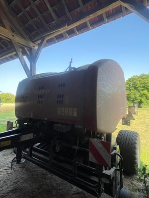 Presse à balles rondes Case IH RB455 VC ROTOR FEEDER