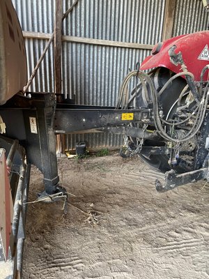Presse à balles rondes Case IH RB455 VC ROTOR FEEDER