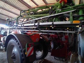 Pulvérisateur traîné Amazone UX 3200 Prenium - 2