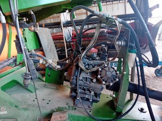 Pulvérisateur traîné Amazone UX 3200 Prenium - 7