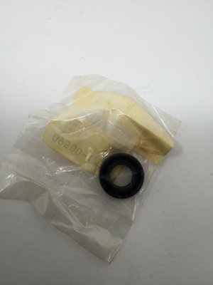 A classer - A classer - SEAL,OIL