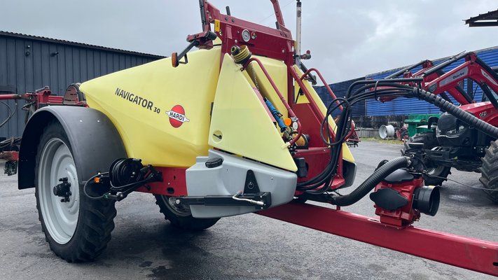 Pulvérisateur traîné Hardi NAVIGATOR 3000