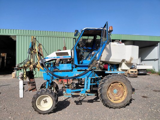 Tracteur enjambeur Bobard 621