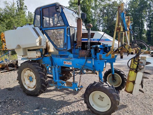 Tracteur enjambeur - 621