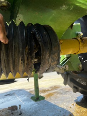 Faucheuse conditionneuse Krone EASY CUT B 870 CV + EC F 320CV