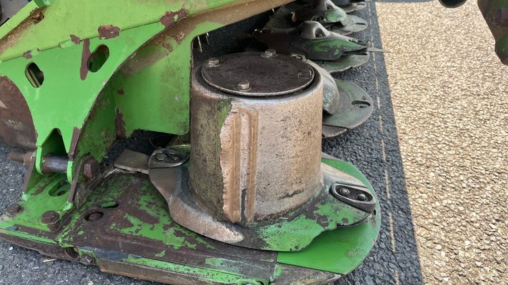 Faucheuse conditionneuse Krone EASY CUT B 870 CV + EC F 320CV
