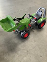 Jouets - JOU002 - Tracteur a pedales - TRACTEUR FENDT 1050 VARIO