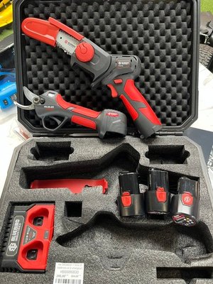 Techniques Motoculture - Technique de coupe - Kit Sécateur + Scie (3 batteries et 1 chargeur)