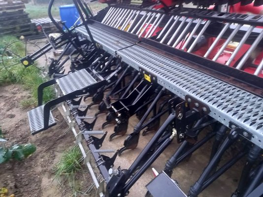Combiné de semis Pöttinger Lion4001+Vitasem A 401