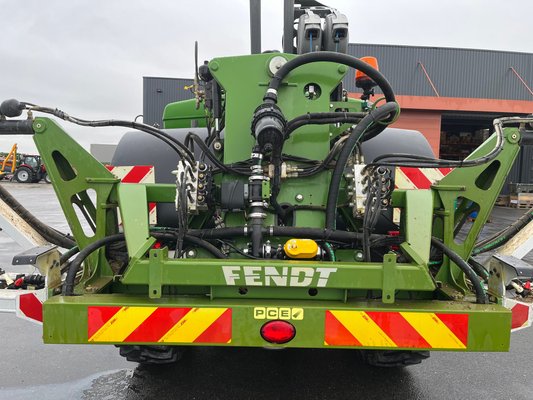 Pulvérisateur traîné Fendt Rogator 344