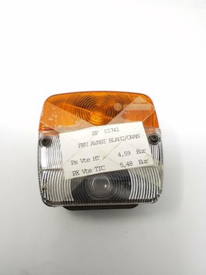 A classer - A classer - Feu avant blanc/orange 108x103x52mm