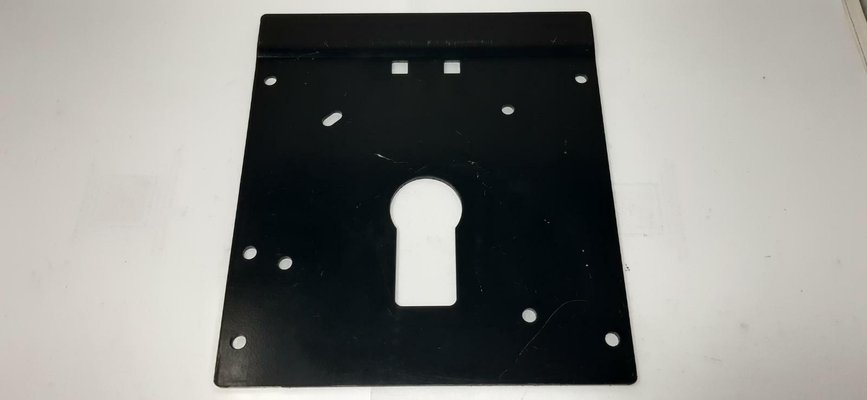 Pièce à définir - Sous famille pèce à définir - PLAQUE MOTEUR