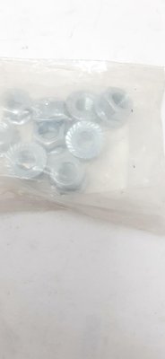 Pièce à définir - Sous famille pèce à définir - ECROU A EMBASE