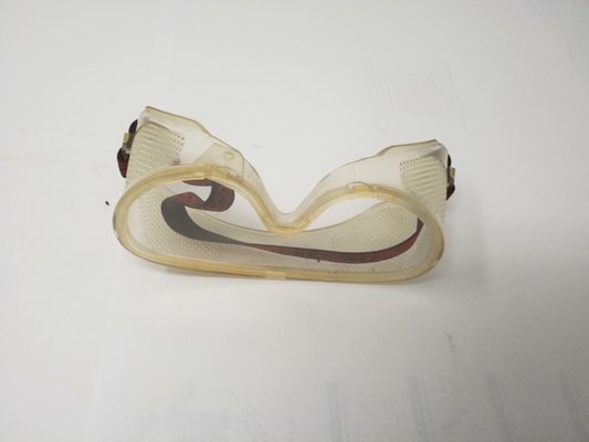 Pièce à définir - Sous famille pèce à définir - LUNETTE