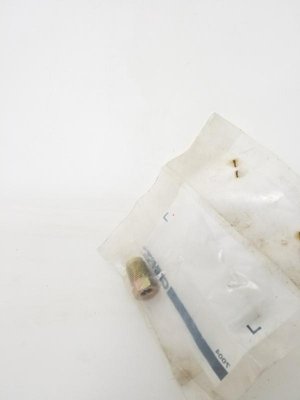 Pièce à définir - Sous famille pèce à définir - VIS