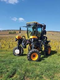 Tracteur enjambeur Pellenc Enjambeur double rangs 4 roues 240