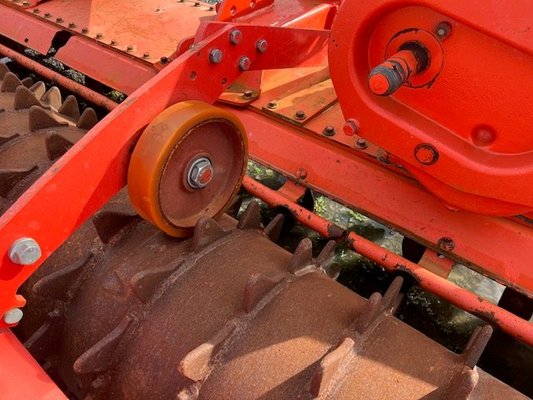 Herse rotative Kuhn HR 404