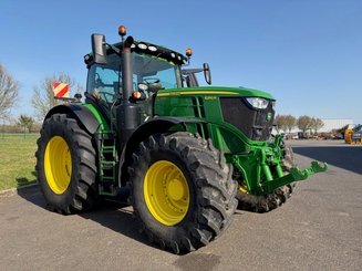 Tracteur agricole John Deere 6250 R - 1