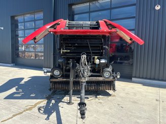 Presse à balles rondes Case IH RB465 - 3