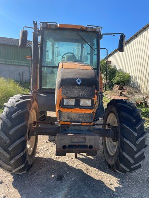 Tracteur agricole Renault ARES 620 RZ