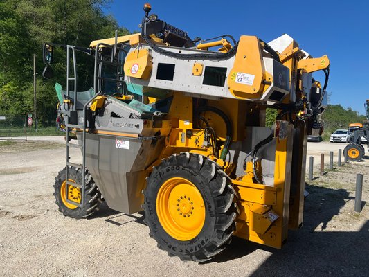 Machine à vendanger Gregoire G4.220