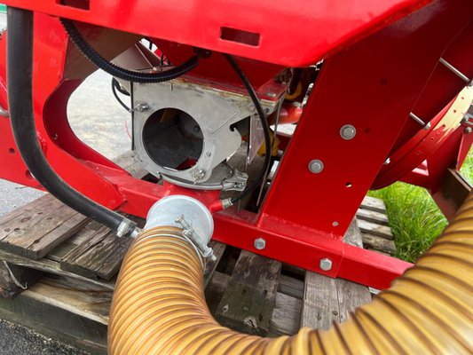 Accessoire matériel de semis Eco-Mulch TREMIE FRONTALE ECO MULCH DP 2000