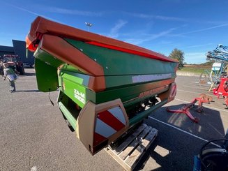 Distributeur d'engrais Amazone ZAM ULTRA 3000 - 2