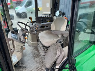 Tracteur agricole John Deere 6120M - 6
