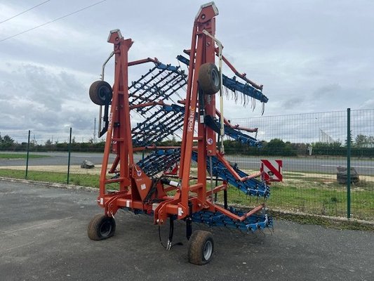 Bineuse Hatzenbichler herse étrille 12m