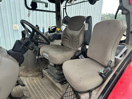 Tracteur agricole Case IH MAXXUM 115 - 131