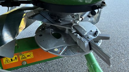 Distributeur d'engrais Amazone ZATS3200 - 7