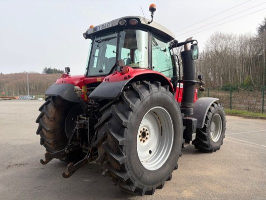 Tracteur agricole Massey Ferguson MF 7616