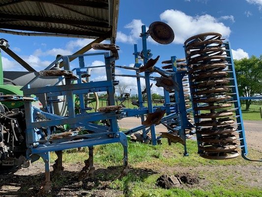 Déchaumeur à dents Lemken KARAT 9/400 K