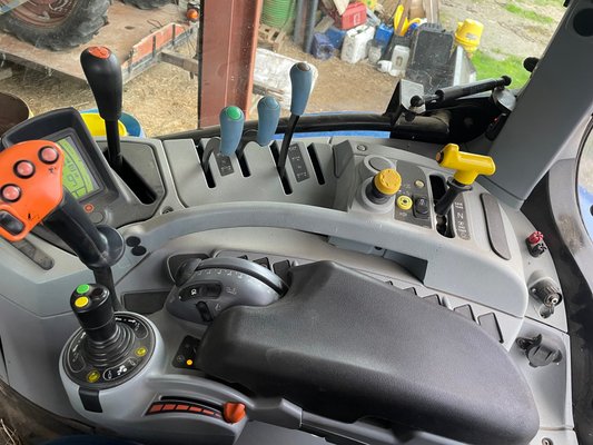 Tracteur agricole New Holland T6.125S