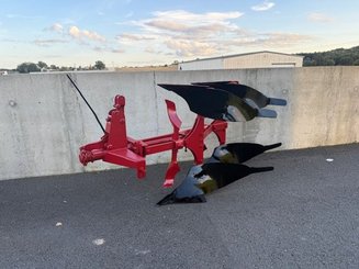 Charrue Massey Ferguson 365 - 1