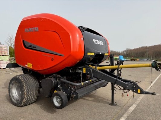 Presse à balles rondes Kubota BV 5160