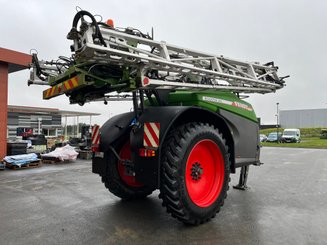 Pulvérisateur traîné Fendt Rogator 344 - 4