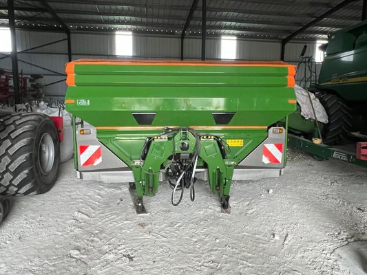 Distributeur d'engrais Amazone ZAM ULTRA PROFIS HYDROS