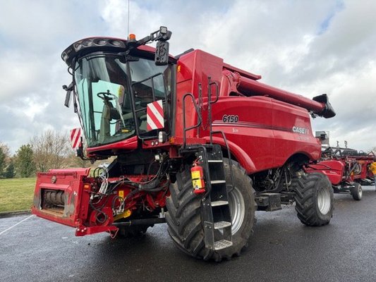Moissonneuse batteuse - AXIAL FLOW 6150 