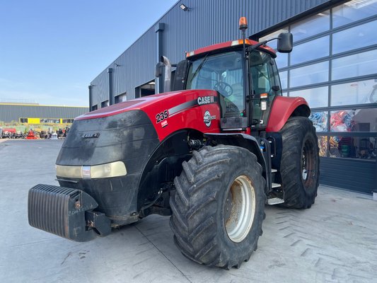 Tracteur agricole Case IH MAGNUM 235 EP EVOLUTION - 235