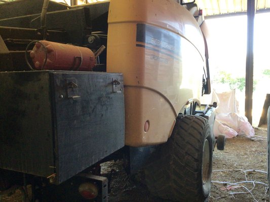 Presse à balles carrées New Holland BB 1290 CROPCUTTER