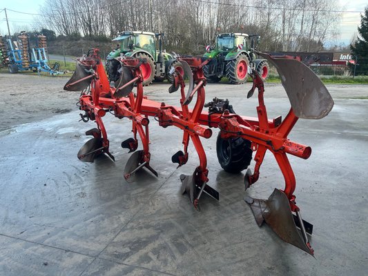 Charrue Kuhn Vari-master152