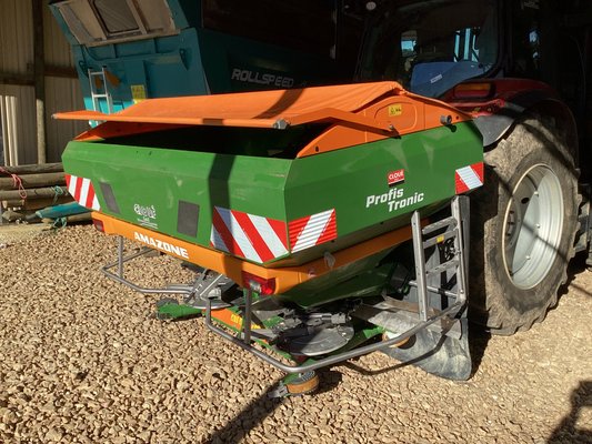 Distributeur d'engrais Amazone ZATS3200