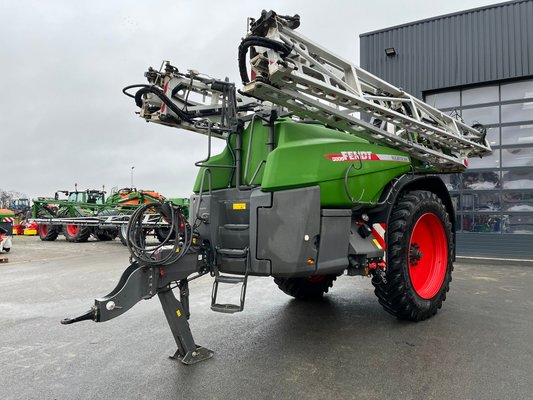Pulvérisateur traîné Fendt Rogator 344
