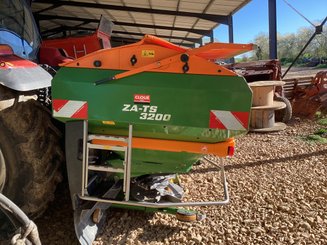 Distributeur d'engrais Amazone ZATS3200 - 1