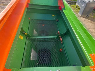 Distributeur d'engrais Amazone ZAM PROFIS HYDRO - 5