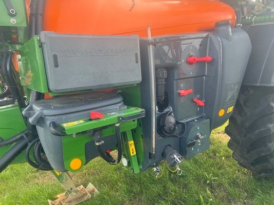 Pulvérisateur traîné Amazone UX 4200 SPECIAL