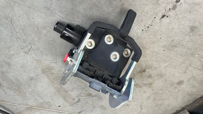 Chargeur frontal Alö-Quicke Q6M PERFORMANCE